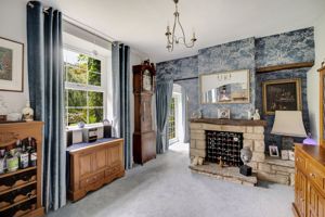 Sitting room- click for photo gallery